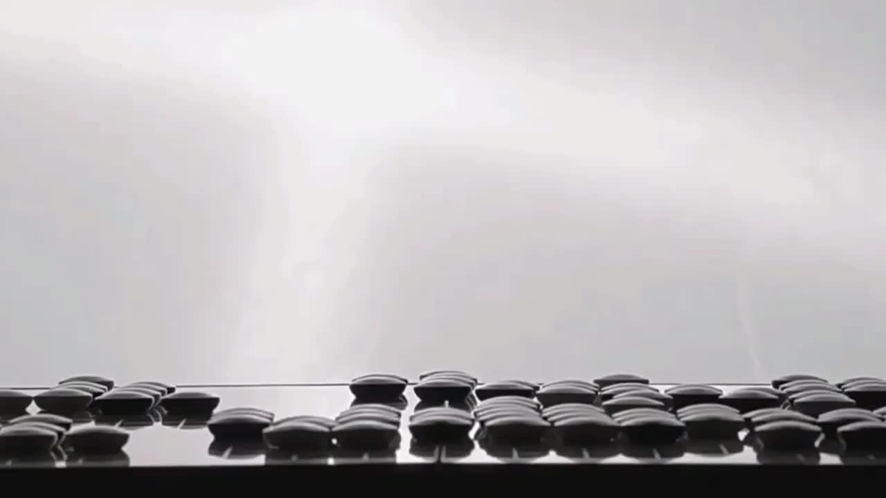 Jeu de Go Magn¨¦tique Portable de 11.2 pouces - Planche en Bois Pliable pour Gomoku Go, Id¨¦al pour les Voyages & les F¨ºtes ¨¤ la Maison, Comprend des Pi¨¨ces Noires & Blanches