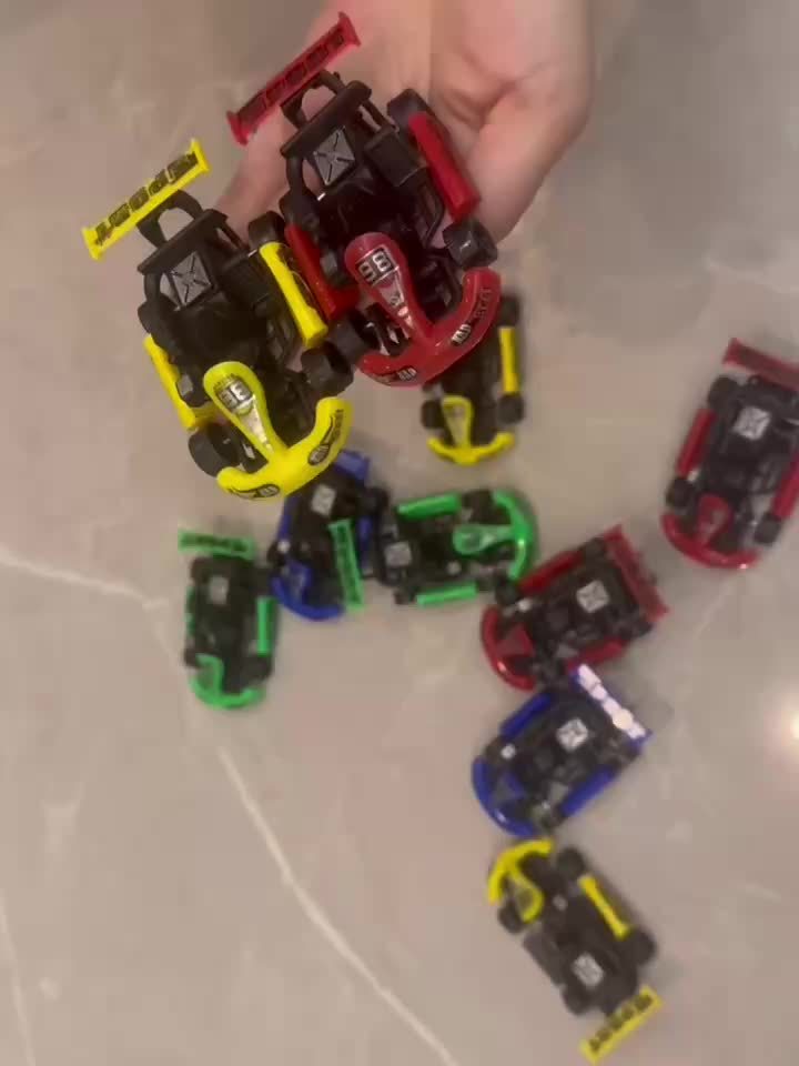 Ensemble de 10 Mini Voitures Kart ¨¤ Tirer pour Jeunes - Cadeaux d'Anniversaire Parfaits, Remplissages de Pi?ata & R¨¦compenses de Classe - Construction en Plastique Durable - Cadeaux Id¨¦aux pour No?l & le Carnaval (Couleurs Assorties)